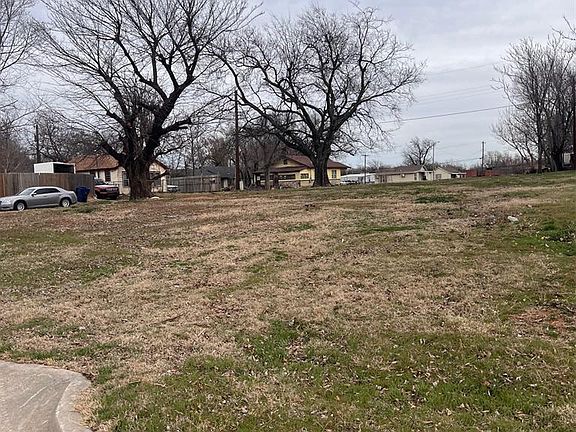 2nd image of 820 N Admire Ave