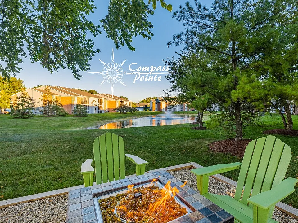 Compass Pointe
