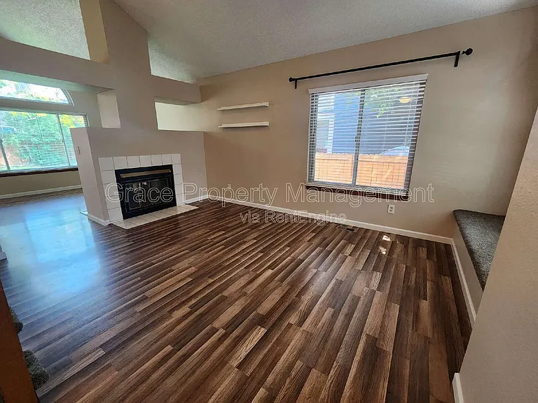 11725 Chase Ct — Photo 2