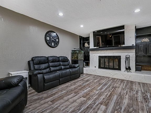 3rd image of 3704 Kingston Rd