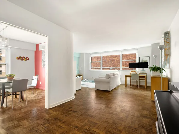 501 East 79th Street image 1 of 7