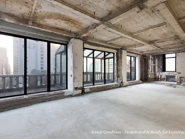 465 Park Avenue image 2 of 12
