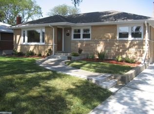 573 N Michigan St, Elmhurst, IL 60126