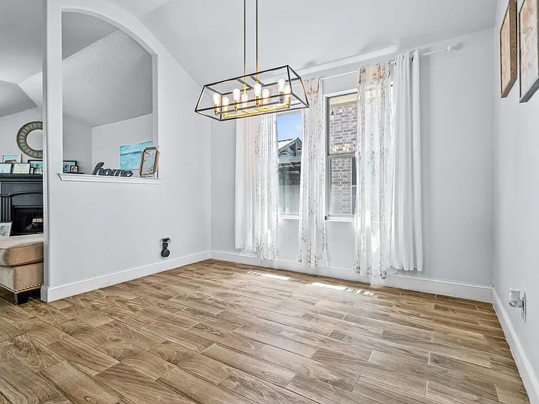 5540 Crestwood Dr — Photo 10