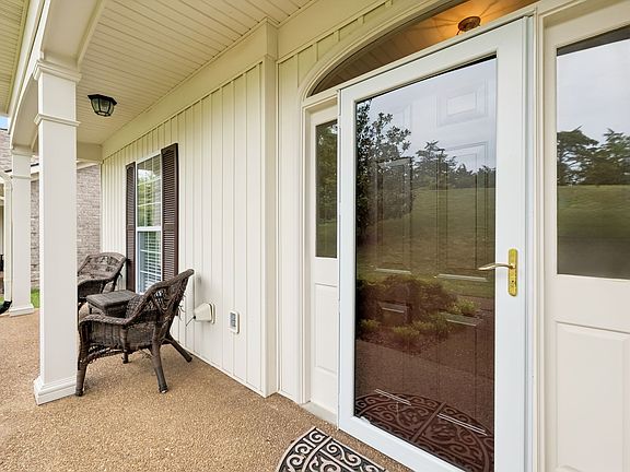 4th image of 7110 Sunrise Cir