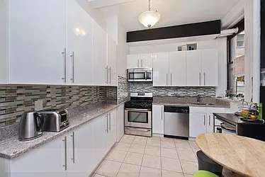 Rented by Rachel Realty