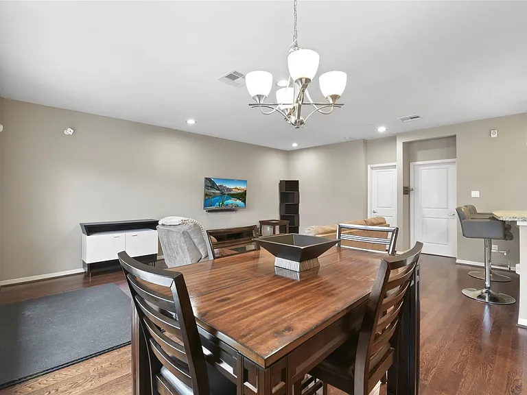 241 Lenox St — Photo 16