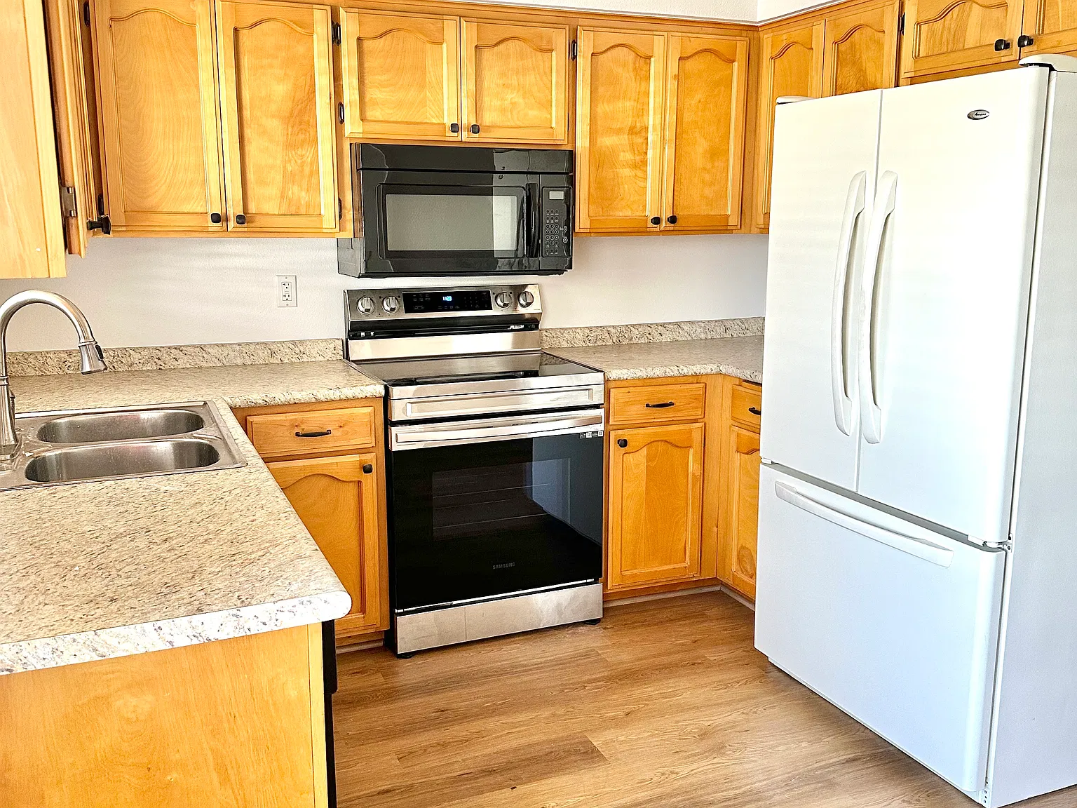7634 E Turnquist St — Photo 4