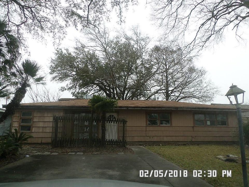 1st image of 1418 15th Ave N