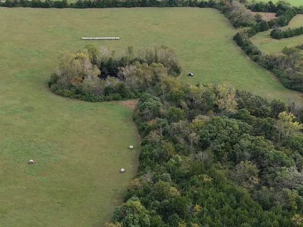 10450 U4 Rd, Hoyt, KS 66440