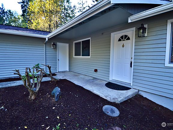 3rd image of 13616 96th Ave NW