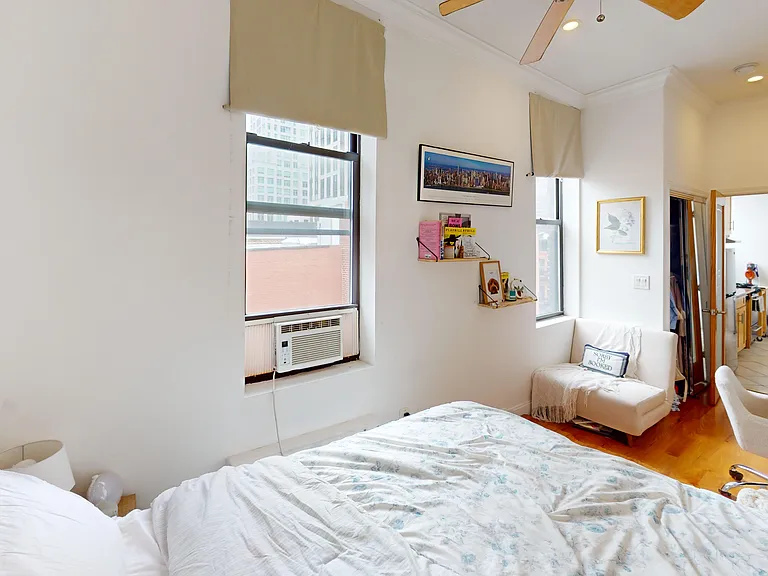 221 E 83rd St #5E — Photo 17