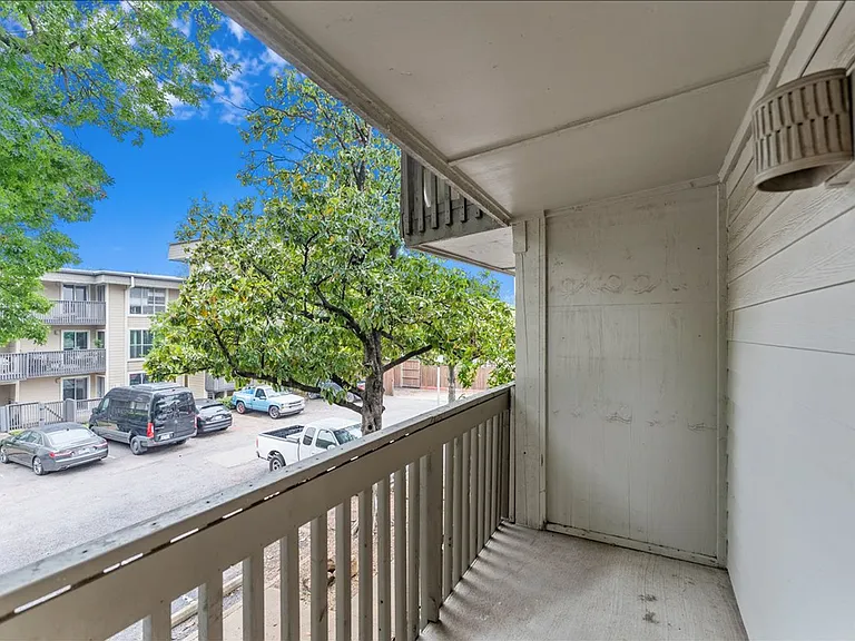 4859 Cedar Springs Rd #241 — Photo 31