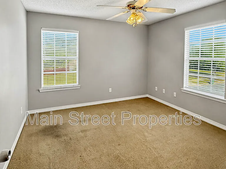 2121 Pin High Dr — Photo 17