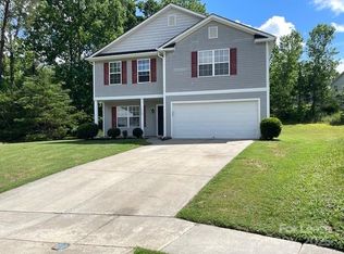 1448 Jordans Pond Ln, Charlotte, NC 28214