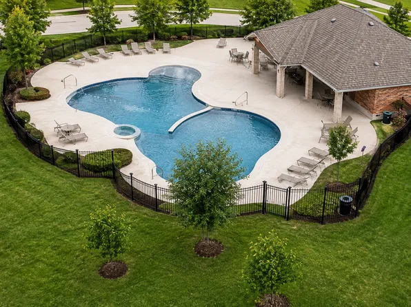 5900 Stone Mountain Rd, The Colony, TX 75056