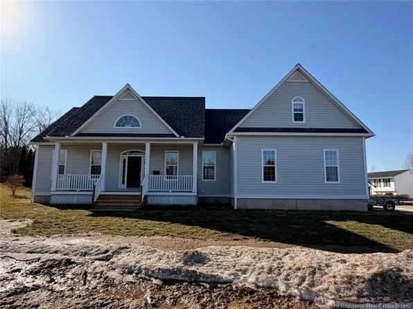 7 Windgate Ave, Oromocto, NB E2V 0G1