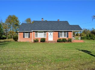 177 Twin Cedar Ln, Thomasville, NC 27360