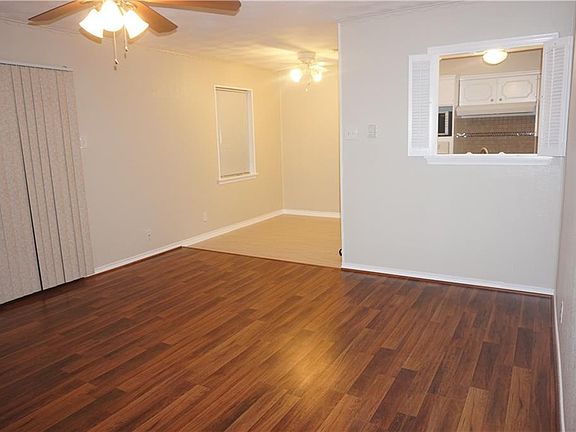 3rd image of 1701 Glenville Dr