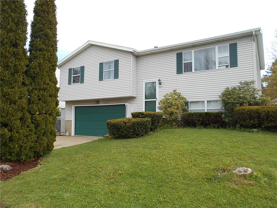 1st image of 4011 Calico Dr
