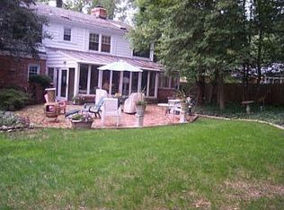 9305 Forest Haven Dr, Alexandria, VA 22309