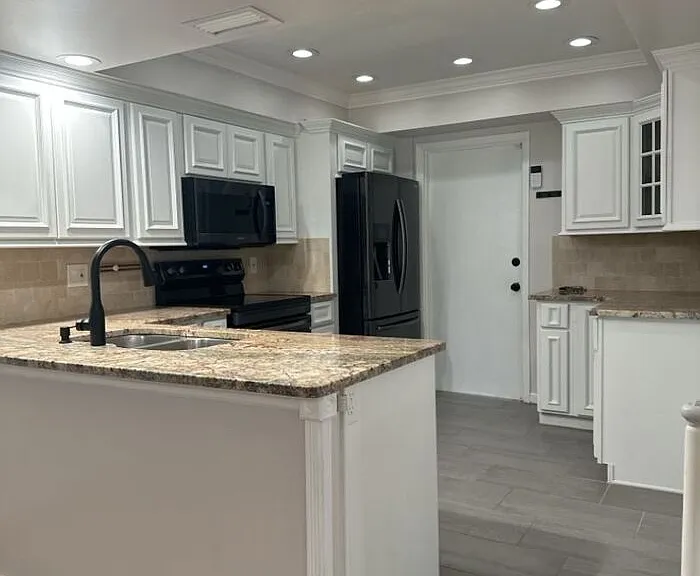 4220 Forester Ln — Photo 2