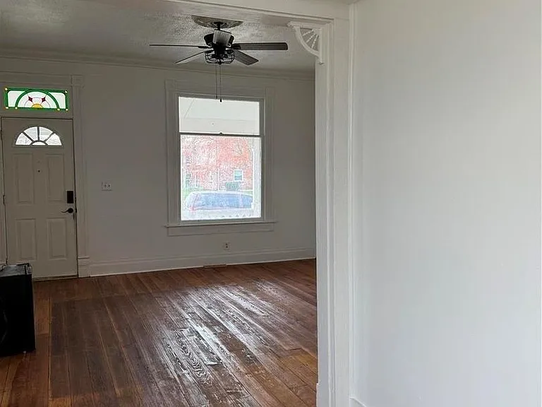 422 N Madison Ave — Photo 8