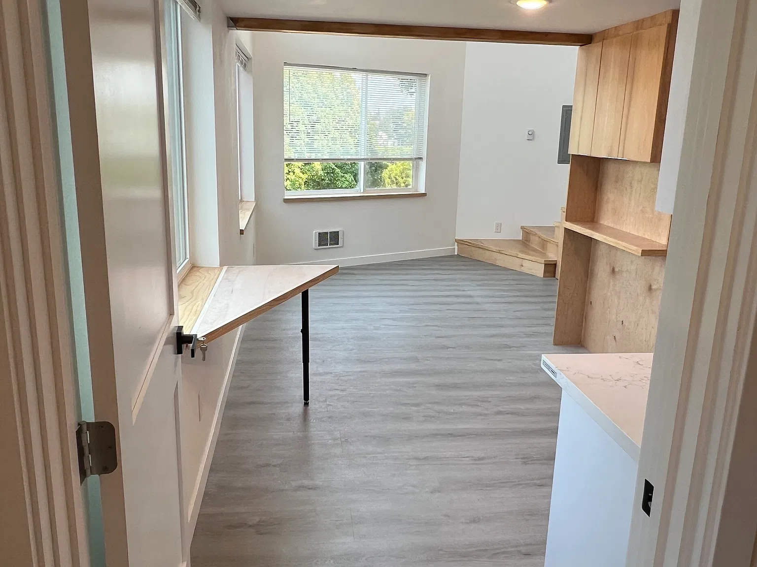 1 bed, 1.5 bath, 600 sqft, $1,895 — Photo 1