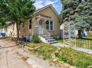 2718 Bridge Ave, Davenport, IA