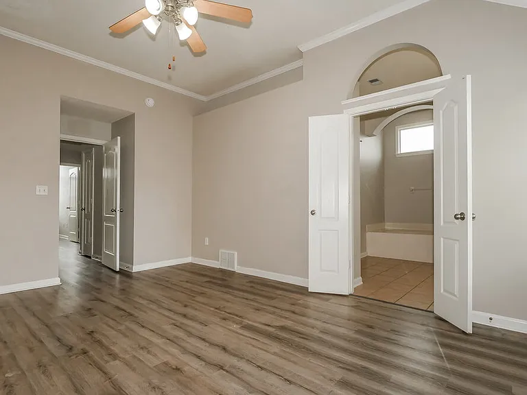 6181 Braybourne Main — Photo 10