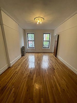 1st image of 307 W 116th St #2