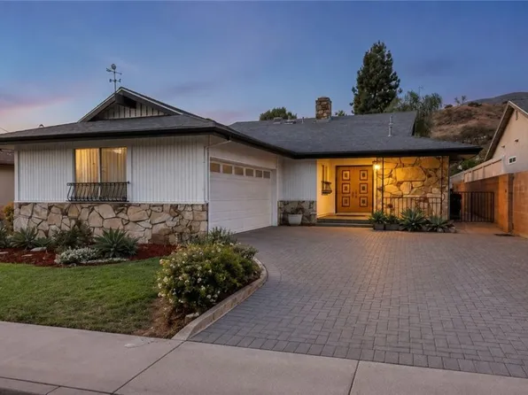 8127 Grove St, Sunland, CA 91040