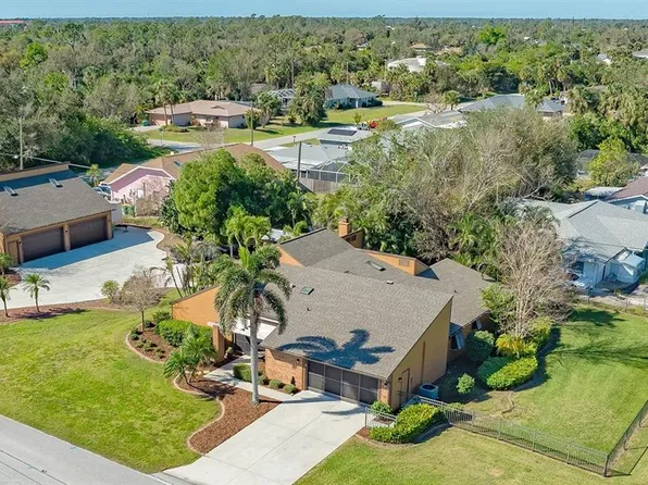 1525 Hinton St, Pt Charlotte, FL 33952