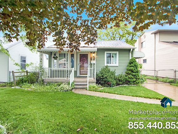 2nd image of 28506 Birchlawn St