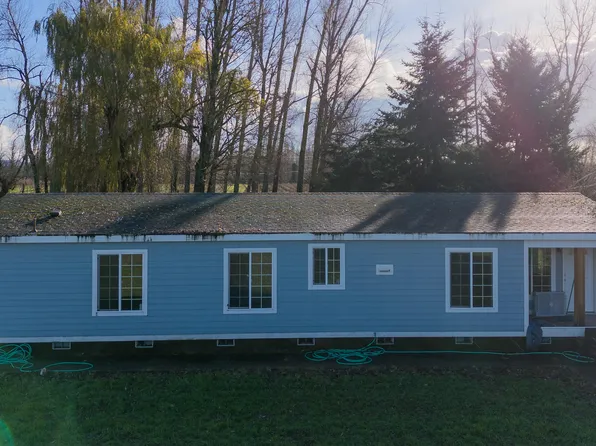 9060 Santiam Loop SE, Aumsville, OR 97325