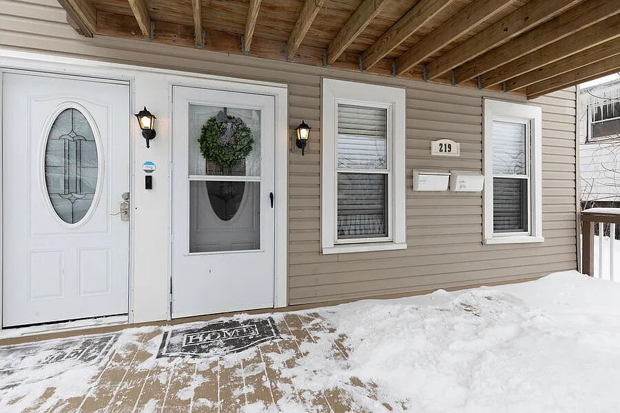 Tipp Hill - Short Term Rental - Fully Furnished - 2 Bedroom And 1 Bath (2nd Bedroom - Office/Gues... — Photo 4