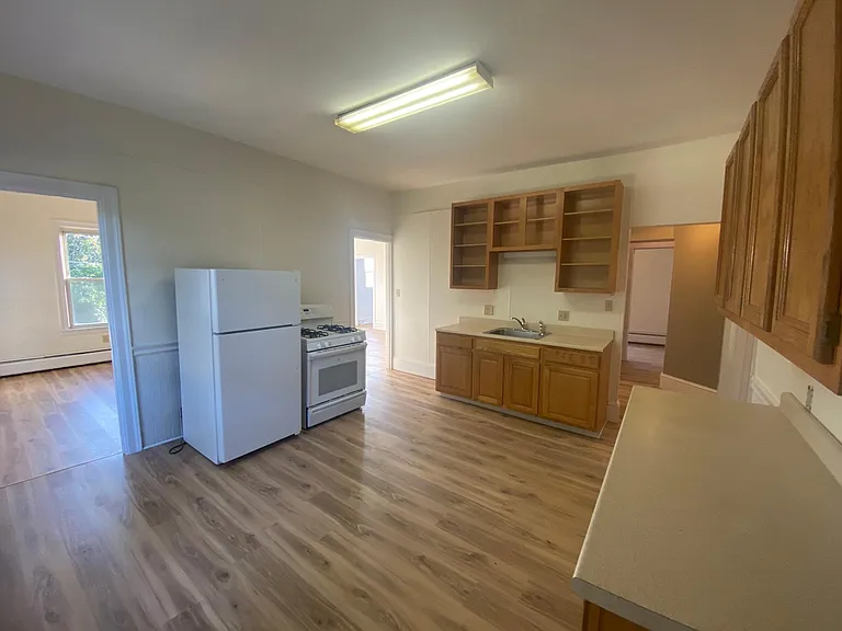 39 Greenleaf St #3 — Photo 10