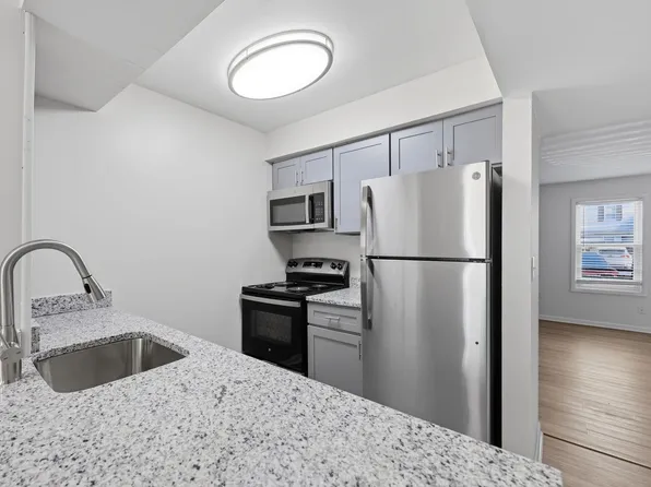 Twin Rivers Townhomes, 600 Winston Churchill Dr APT 06H, Hopewell, VA 23860