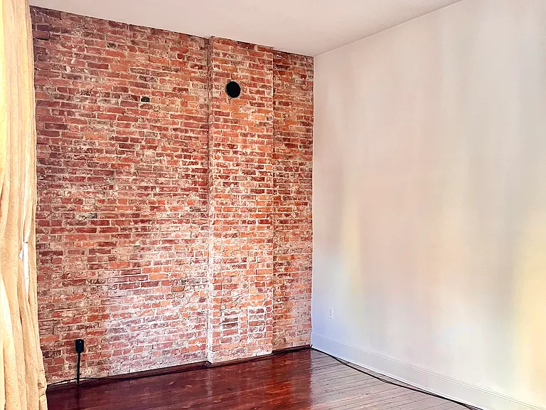 37 Court St #2E — Photo 11