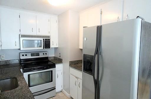 2nd image of 81 Twin Lakes Dr