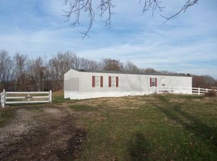 890 Airport Rd, Camden, TN 38320