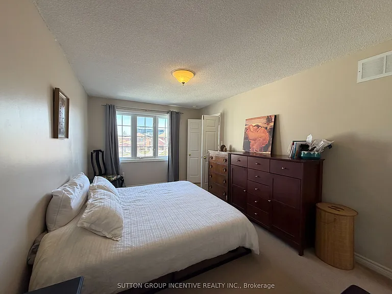 Shaina Ct — Photo 18