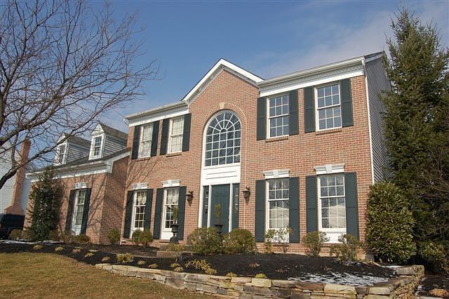 http://www.denhamerhomes.com/featured.htm?&pg=disp&prop=1172948730
