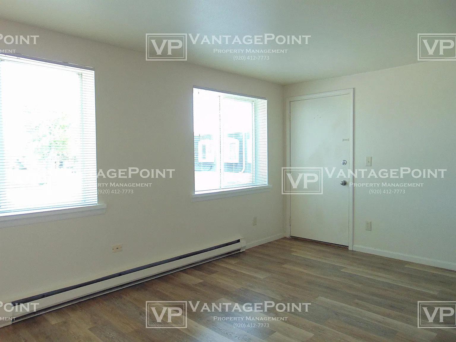 3201 - 3299 West 4th Street - 12 — Photo 3