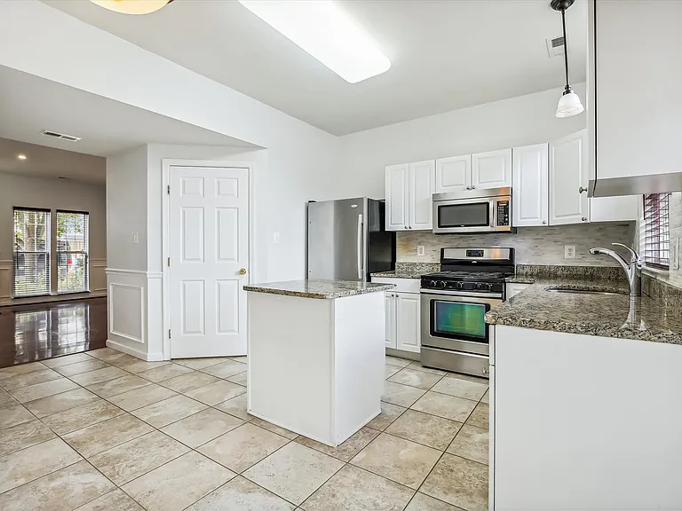 8360 Hunter Murphy Cir — Photo 6