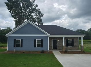 156 Charlotte Cir, Statham, GA 30666