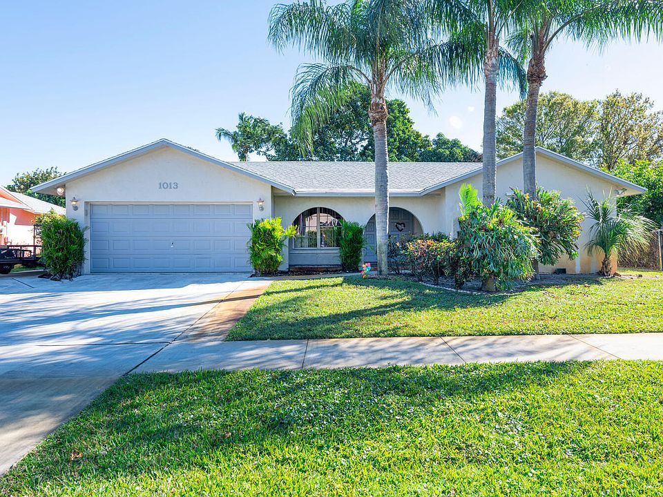 1st image of 1013 Alamanda Dr
