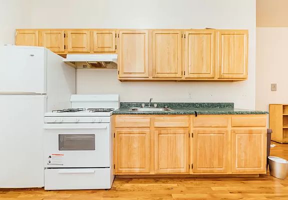 3rd image of 20 Morgan Ave #1D