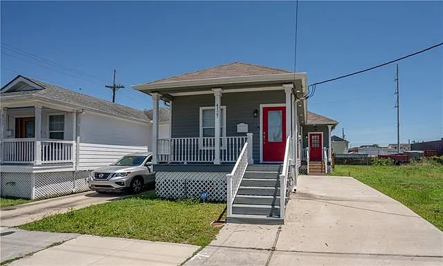 4127 Thalia St — Photo 1