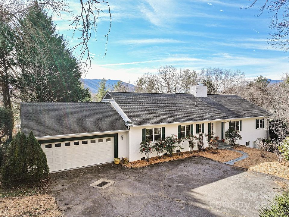 1st image of 34 Merrimac Cir
